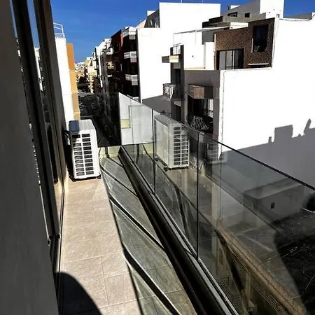 Mediterranea 2 Bedroom Smart St. Paul's Bay