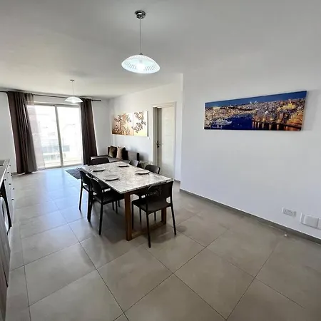 Mediterranea 2 Bedroom Smart 公寓 *